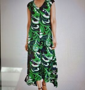 Chico's Travelers Snakebite Hem Dress Size 0 or Small